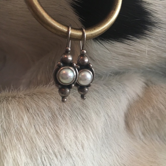 Vintage Earrings - Picture 4 of 7